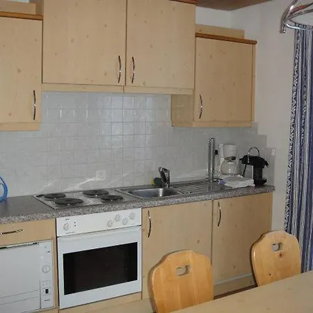 Appartement Chasa Mezpra/stephan Jenal Nr. 1 - Fuer 2-4 Personen